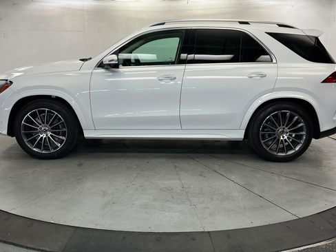 New 2026 Mercedes-Benz GLE 450 4MATIC image 2