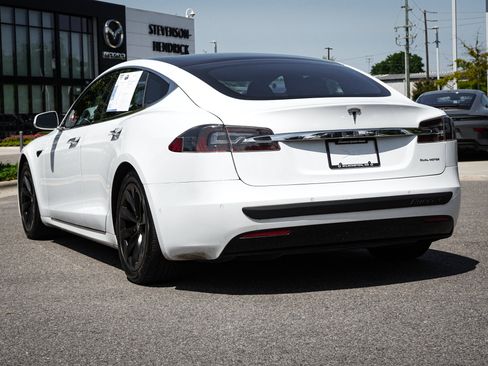 Used 2020 Tesla Model S Long Range Plus AWD/4WD image 9