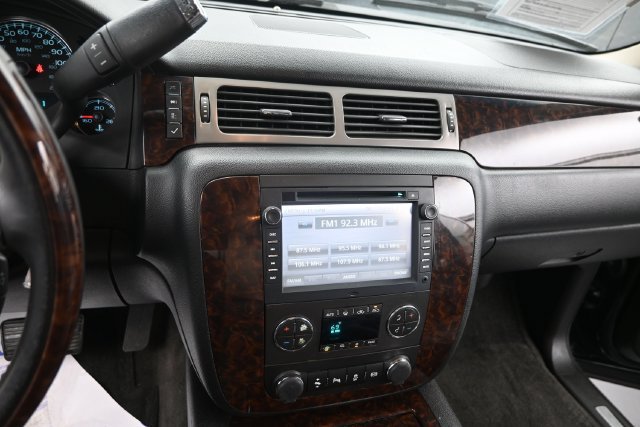 Used 2014 GMC Sierra 2500 Denali w/ Snow Plow Prep Package AWD/4WD image 31