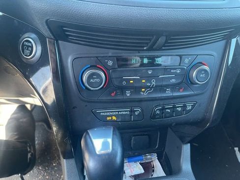 Used 2017 Ford Escape Titanium w/ Equipment Group 301A image 8