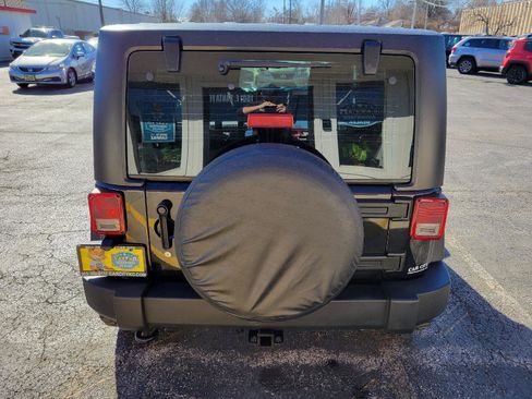 Used 2014 Jeep Wrangler Sport image 24