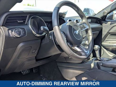 Used 2017 Ford Mustang Coupe RWD image 12