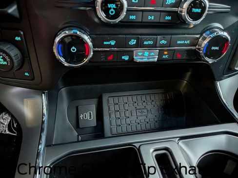 New 2025 Ford F150 XLT w/ Equipment Group 302A MID image 27