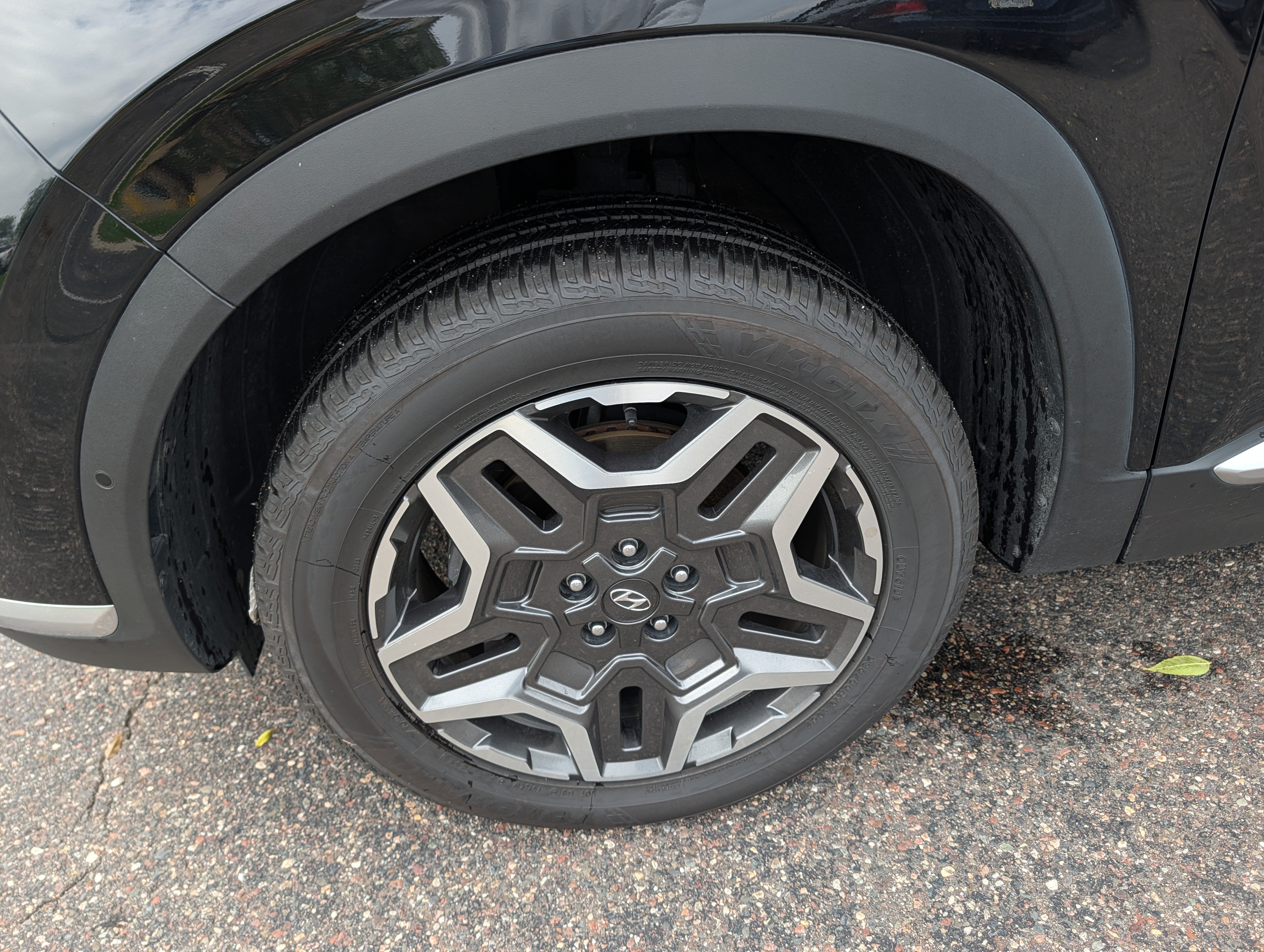 Used 2021 Hyundai Santa Fe Limited AWD/4WD image 9