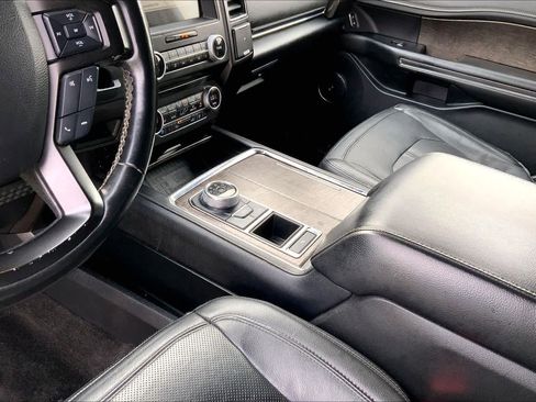 Used 2018 Ford Expedition Limited w/ Equipment Group 301A image 17