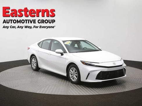 Used 2025 Toyota Camry LE FWD image 49