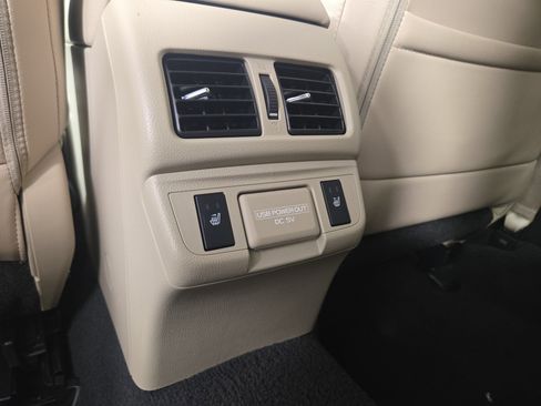 Used 2018 Subaru Outback 2.5i Limited w/ Popular Package #2 image 32