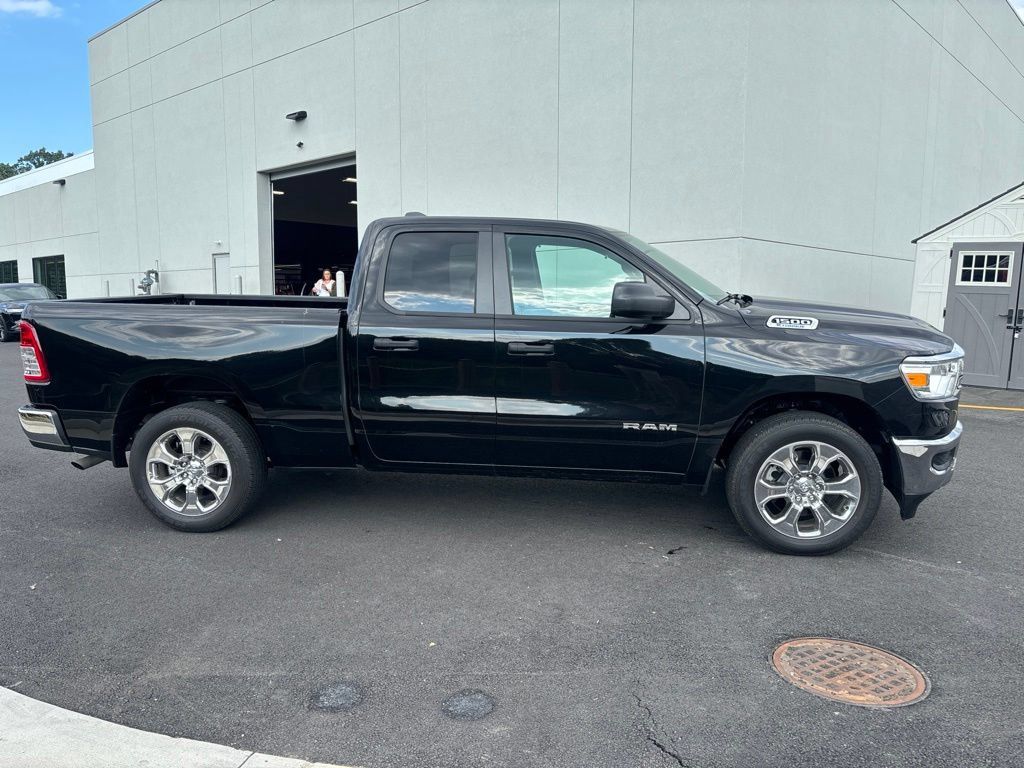 Used 2023 RAM 1500 Big Horn AWD/4WD image 4