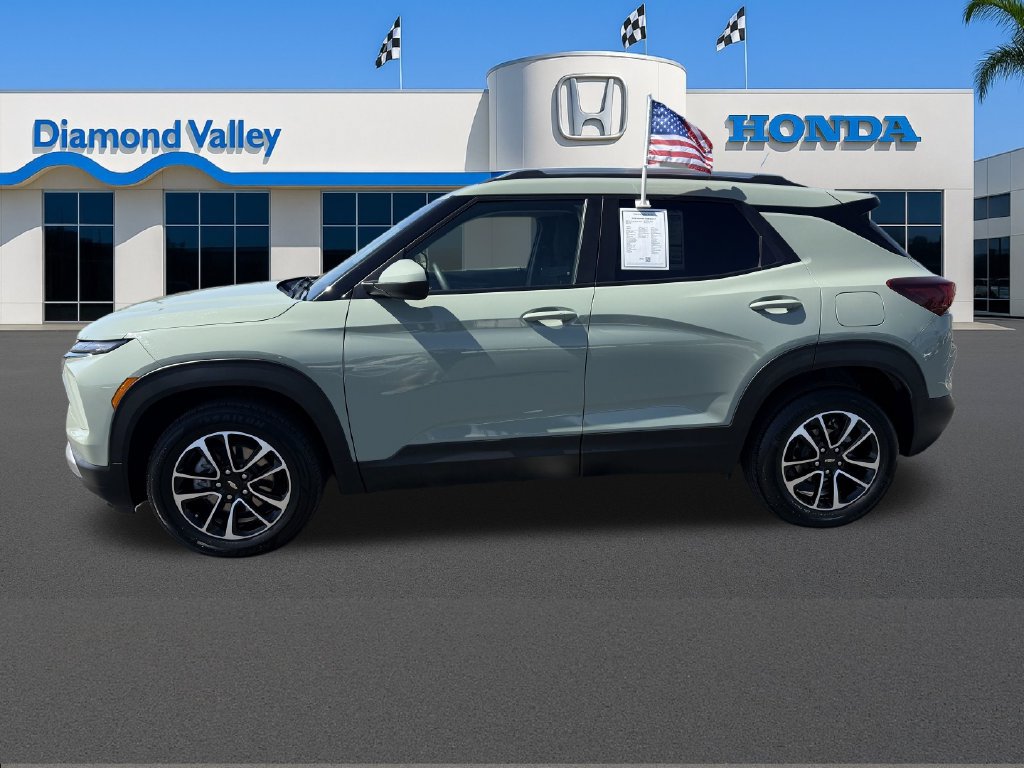 Used 2025 Chevrolet TrailBlazer LT FWD image 7