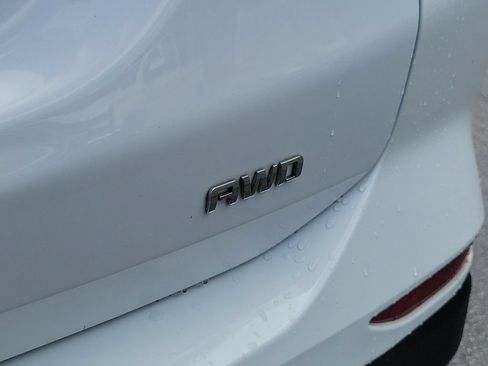 Used 2023 Chevrolet Equinox LS w/ LS Convenience Package AWD/4WD image 10