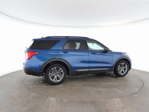 Used 2022 Ford Explorer XLT w/ Equipment Group 202A image 20