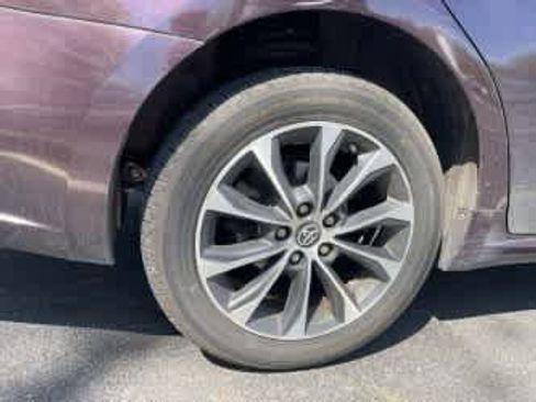 Used 2017 Toyota Avalon XLE FWD image 6