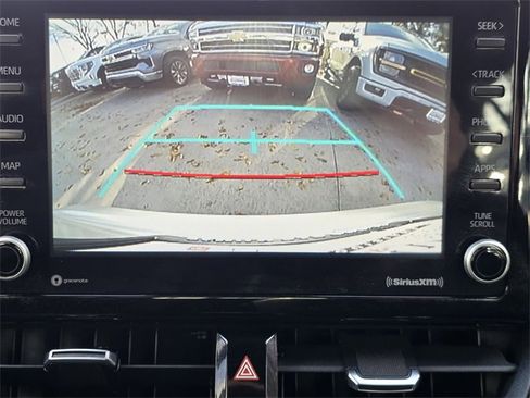 Used 2022 Toyota Corolla SE image 14