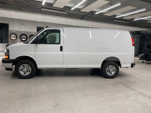 New 2025 Chevrolet Express 2500 w/ Driver Convenience Package image 9