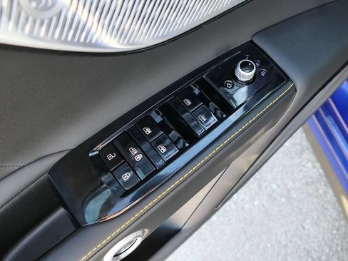 Used 2024 Maserati Grecale Trofeo AWD/4WD image 13