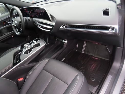 Used 2024 Cadillac Lyriq Luxury w/ LPO, Floor Liner Package image 38