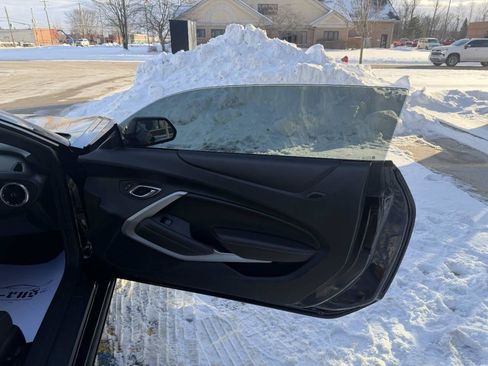 Used 2017 Chevrolet Camaro SS image 24