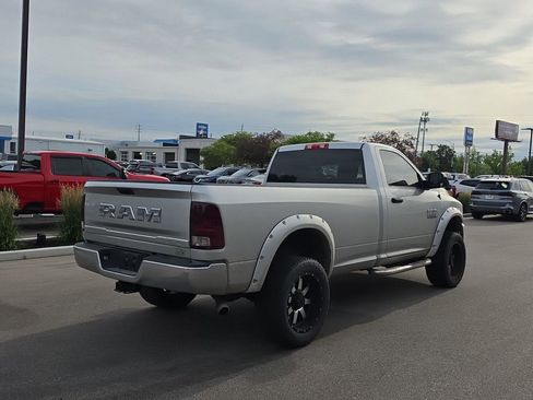 Used 2016 RAM 2500 Tradesman w/ Chrome Appearance Group AWD/4WD image 3