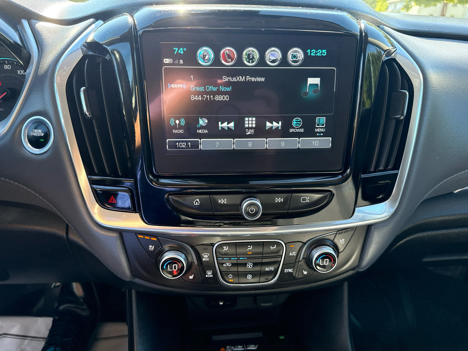 Used 2018 Chevrolet Traverse Premier AWD/4WD image 23
