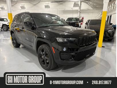 Used 2023 Jeep Grand Cherokee Altitude