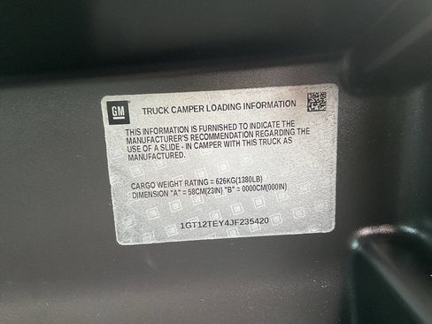 Used 2018 GMC Sierra 2500 SLT w/ Duramax Plus Package AWD/4WD image 40