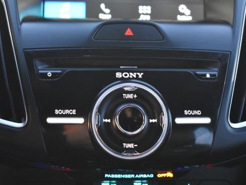 Used 2016 Ford Focus RS image 28