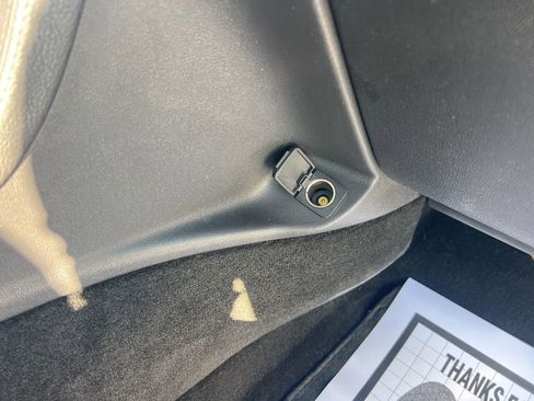 Used 2011 Lincoln MKX AWD w/ 102A Rapid Spec Order Code image 26