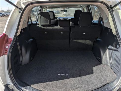 Used 2014 Toyota RAV4 XLE image 18