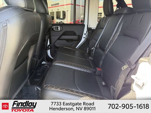 Used 2021 Jeep Wrangler Unlimited Sahara AWD/4WD image 7
