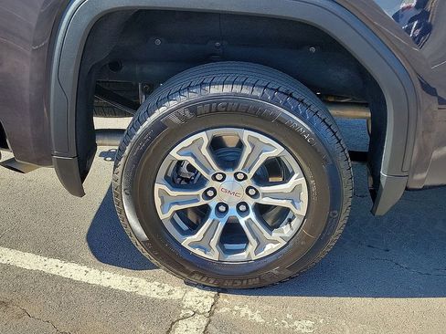 Used 2024 GMC Sierra 1500 SLT image 7