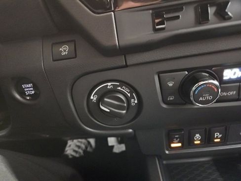 New 2026 Nissan Frontier SV w/ SV Convenience Package image 28