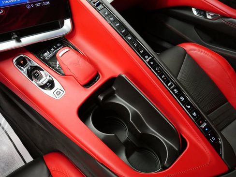 Used 2023 Chevrolet Corvette Stingray Premium Conv w/ Z51 Performance Package image 27