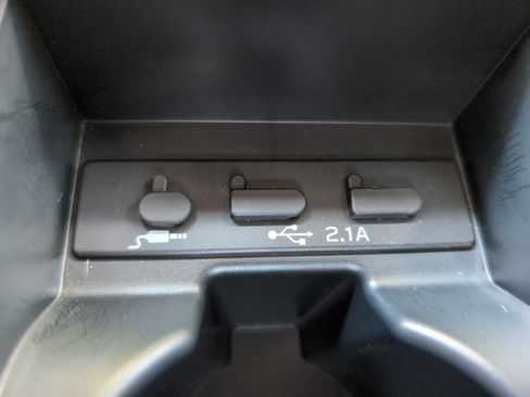 Used 2024 Toyota GR86 Premium RWD image 39