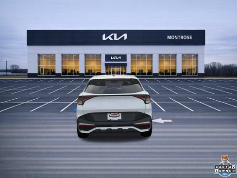 Certified 2023 Kia Sportage EX FWD image 7