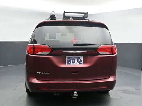 Used 2021 Chrysler Voyager Lxi image 7
