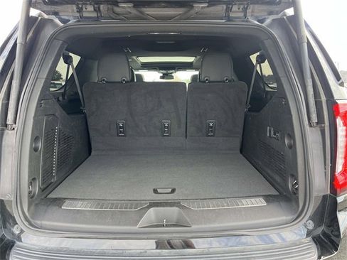 Used 2023 GMC Yukon XL AT4 image 12
