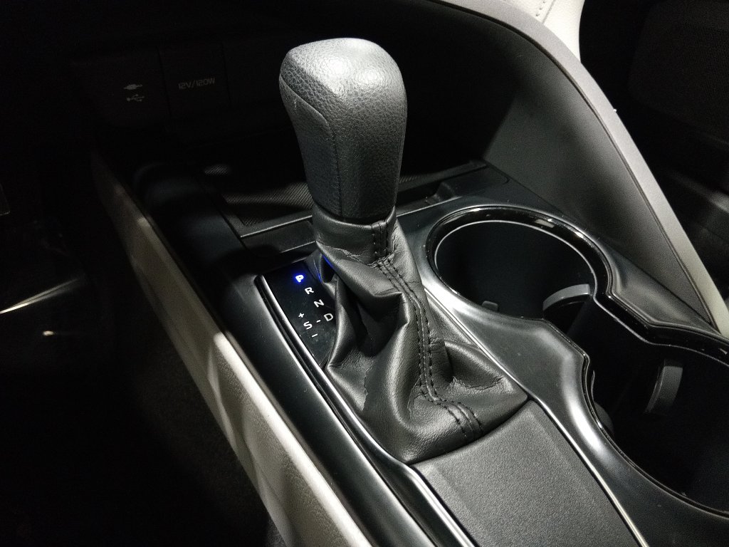 Used 2019 Toyota Camry LE FWD image 23