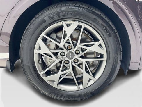 Used 2023 Genesis GV70 2.5T w/ Advanced Package image 54