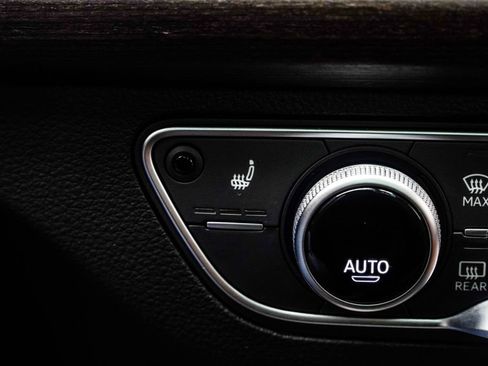 Used 2024 Audi Q5 2.0T Premium AWD/4WD image 22
