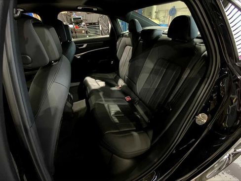 Used 2023 Audi A6 2.0T Premium image 20