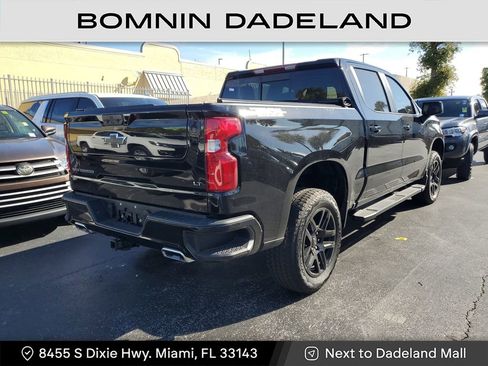 Used 2025 Chevrolet Silverado 1500 LT Trail Boss w/ Convenience Package II image 4