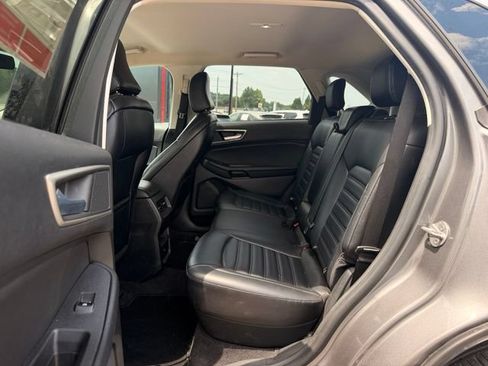 Used 2024 Ford Edge SEL AWD/4WD image 13