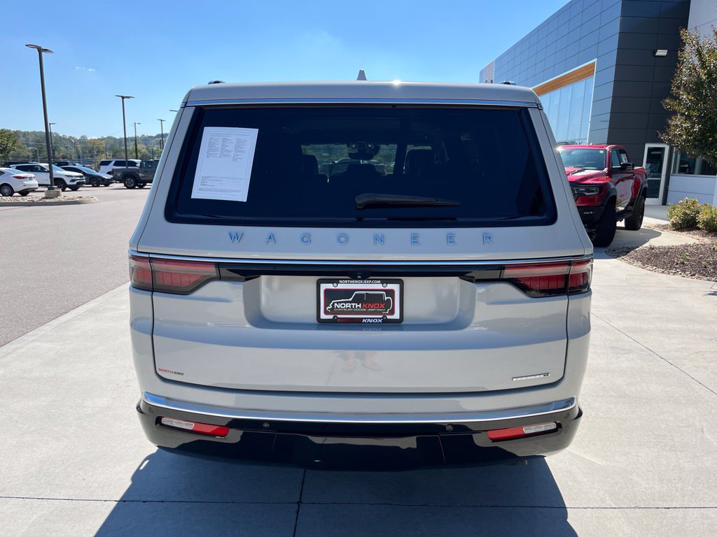 Used 2022 Jeep Wagoneer Series II RWD image 20