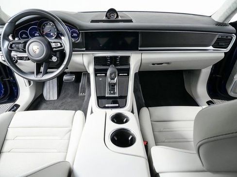 Certified 2022 Porsche Panamera Turbo S image 18