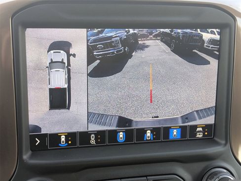 Used 2021 Chevrolet Silverado 2500 High Country w/ Z71 Off-Road Package image 23