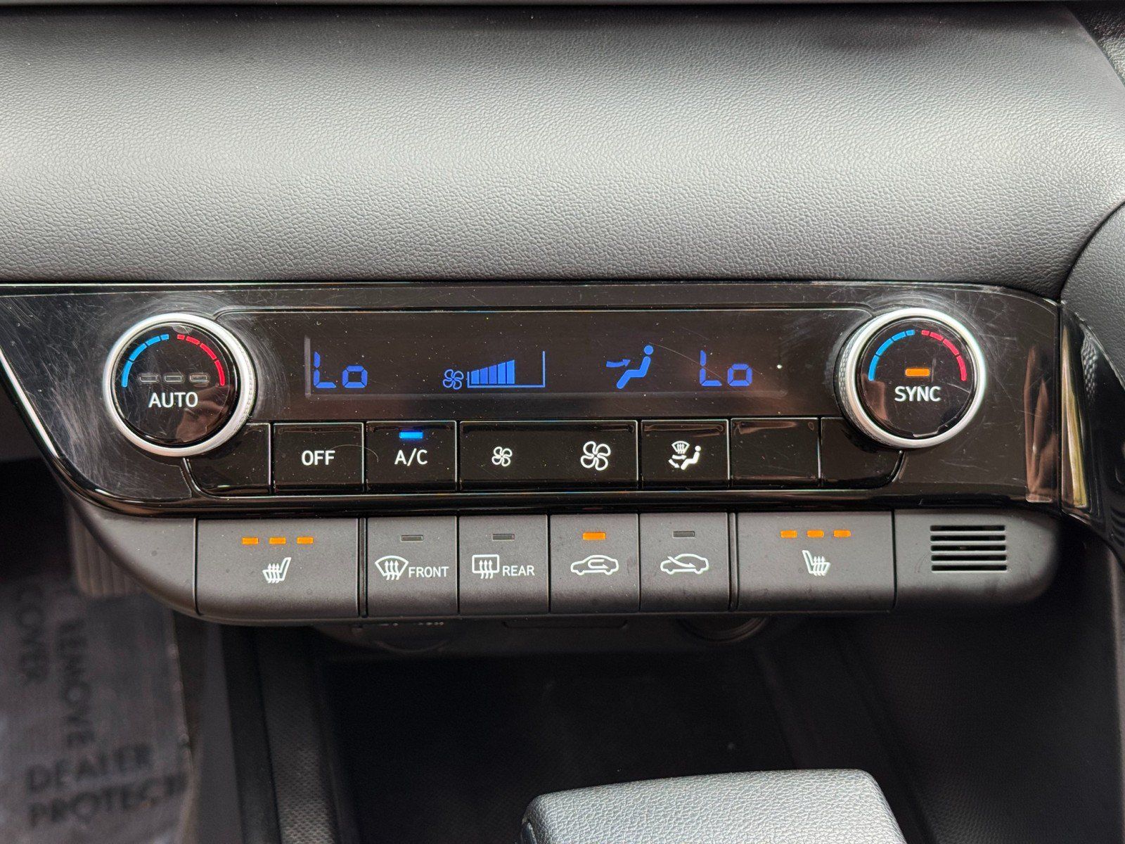 Used 2022 Hyundai Elantra Blue FWD image 25
