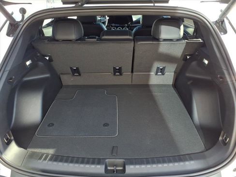 New 2026 Chevrolet Blazer EV LT image 9