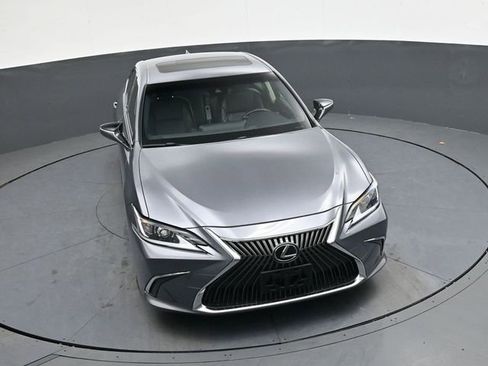 Used 2019 Lexus ES 350 Luxury image 25