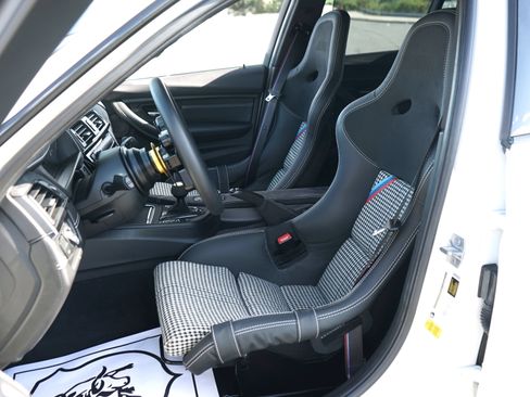 Used 2018 BMW M3 CS w/ Executive Package RWD image 23