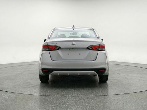 Used 2025 Nissan Versa SV image 7